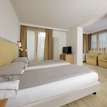 Rezia Hotel