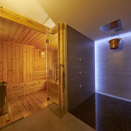 Rezia Szálloda 4*